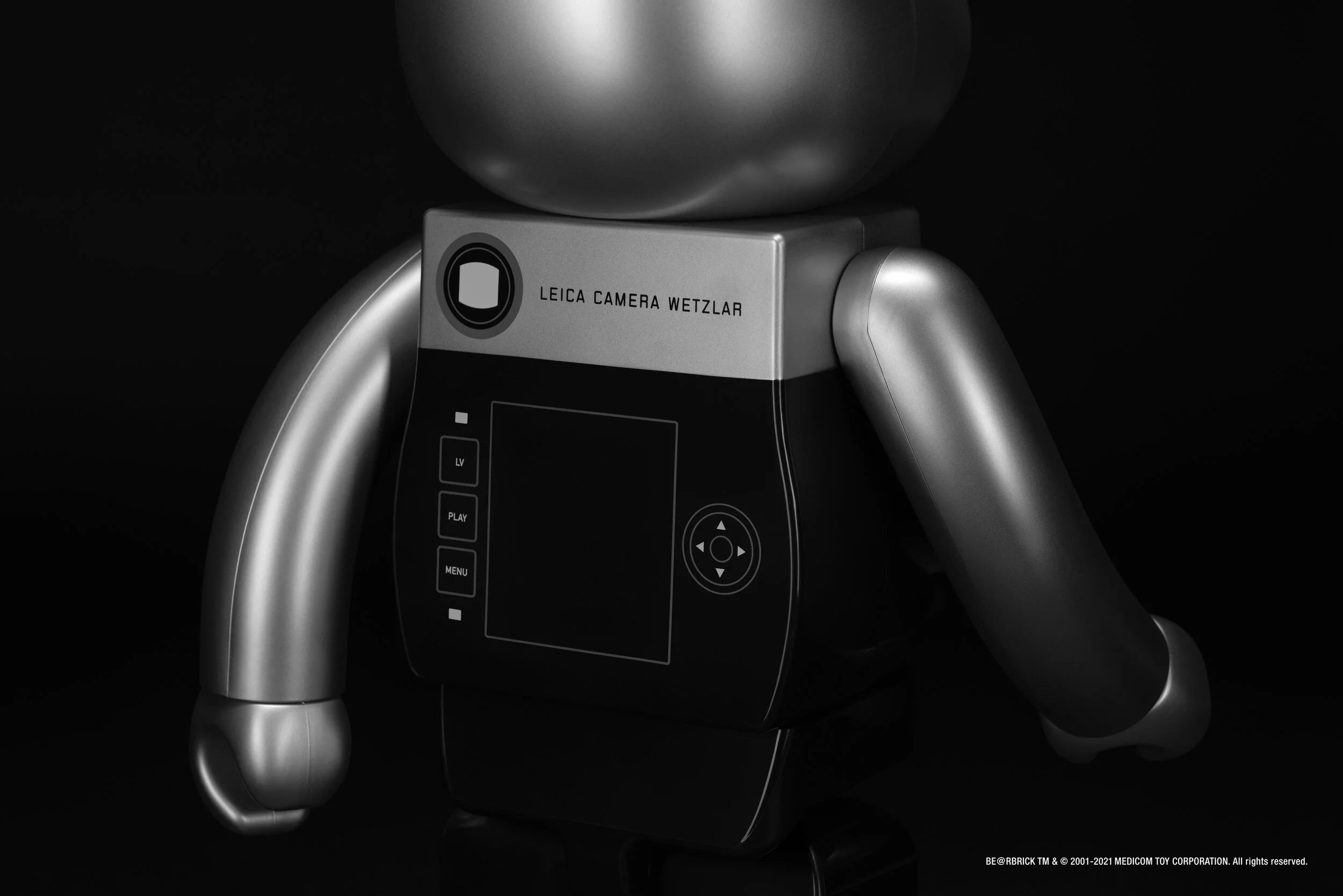 LEICA x MEDICOM TOY BE@RBRICK 